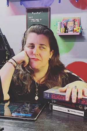 Lindsay Denniberg backdrop