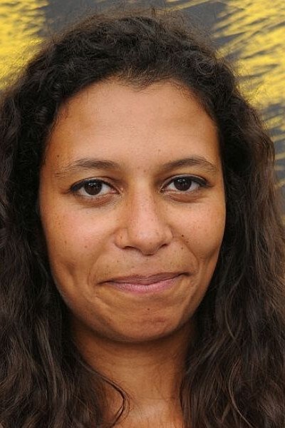 Hélène Cattet backdrop