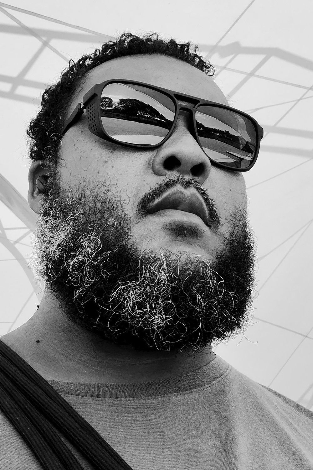 Leandro Sherman backdrop