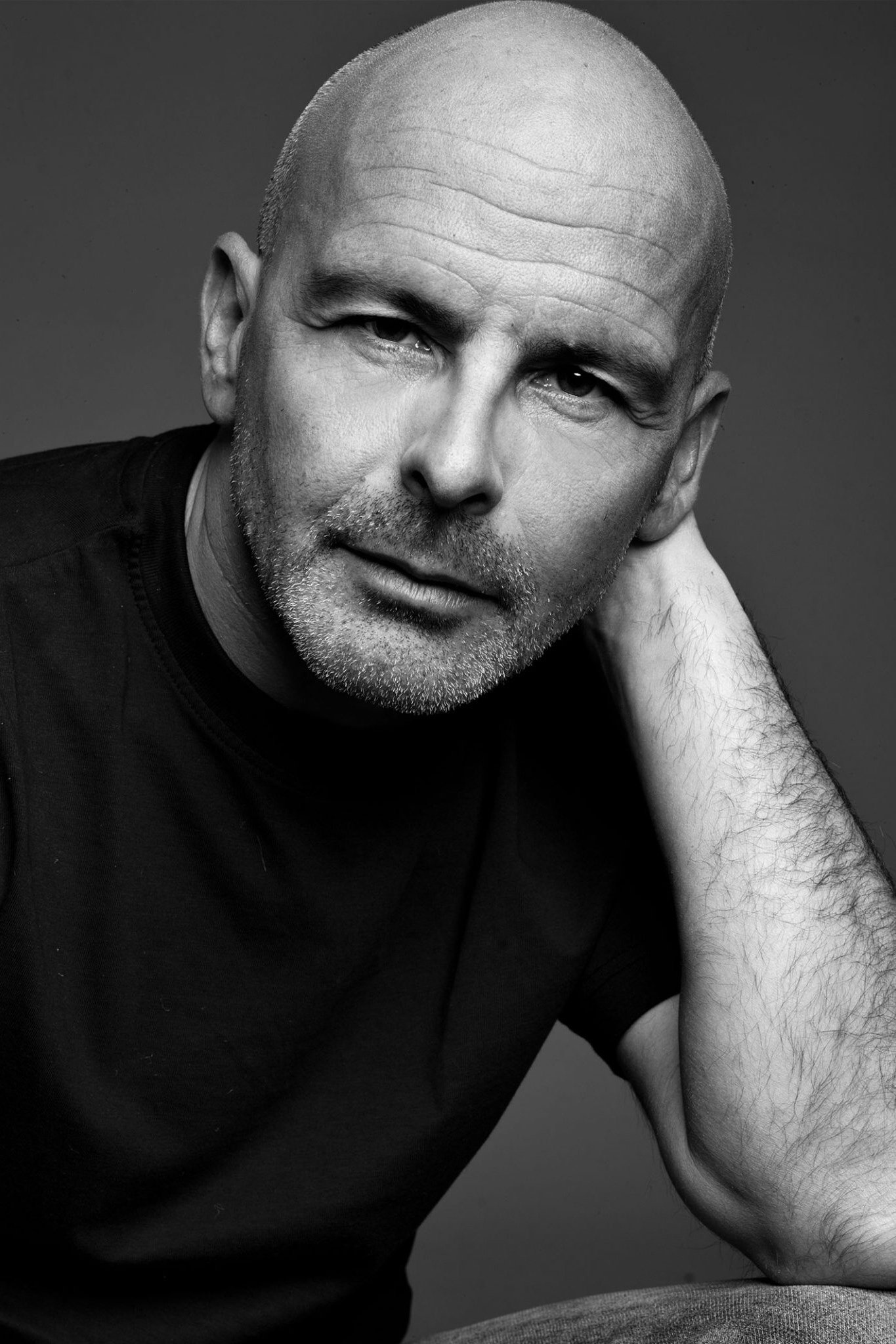 Miguel Melo backdrop