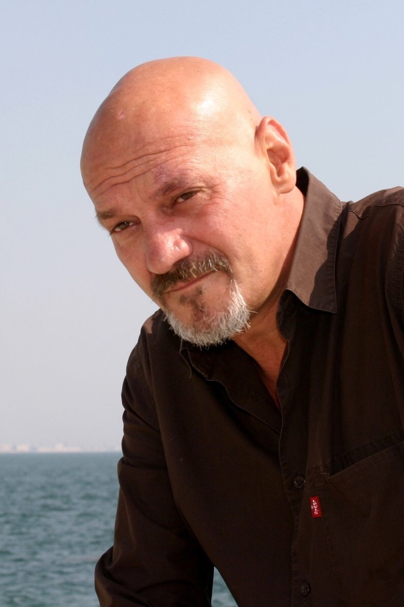 Carlos Curto backdrop