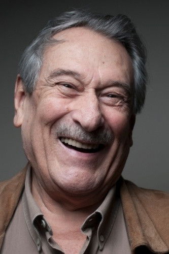 Paulo Goulart backdrop