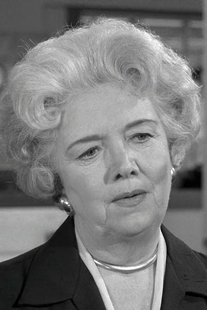 Lela Bliss → Lela Blis backdrop