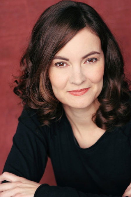 Hollie L. Hummel backdrop