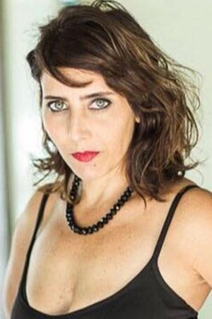 Mora Recalde backdrop