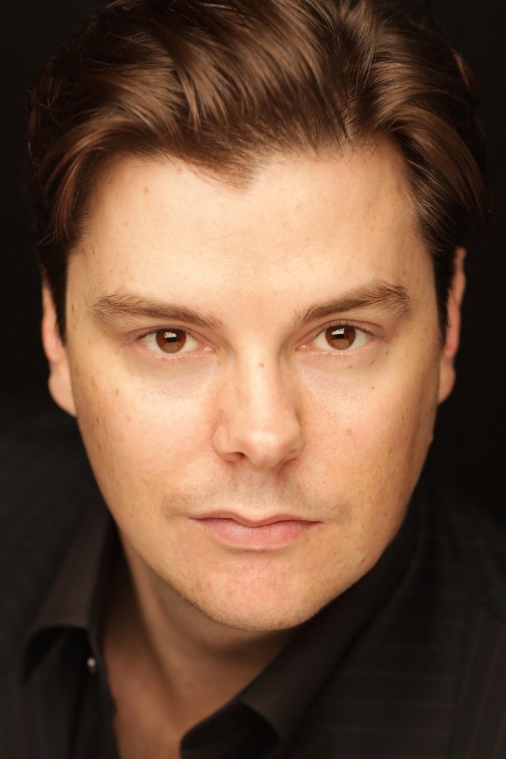 Gabriel Andrews backdrop