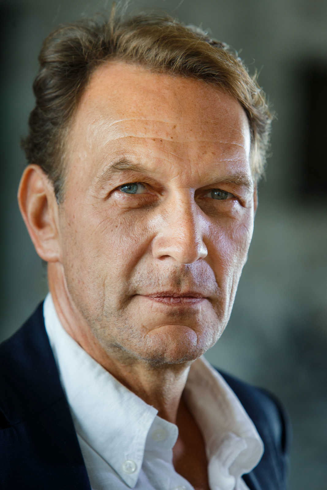 Riccardo Polizzy Carbonelli backdrop