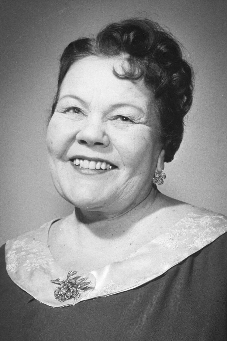 Elna Hellman backdrop