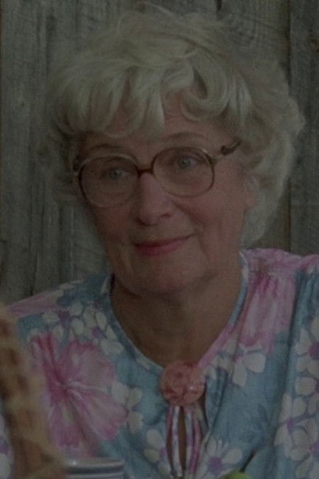 Marthe Nadeau backdrop