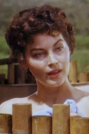 Tatiana Mogambo backdrop