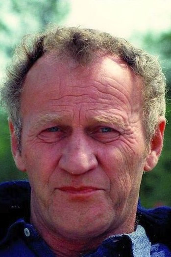 Max von der Grün backdrop