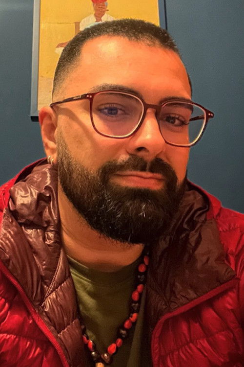 Douglas Soares backdrop