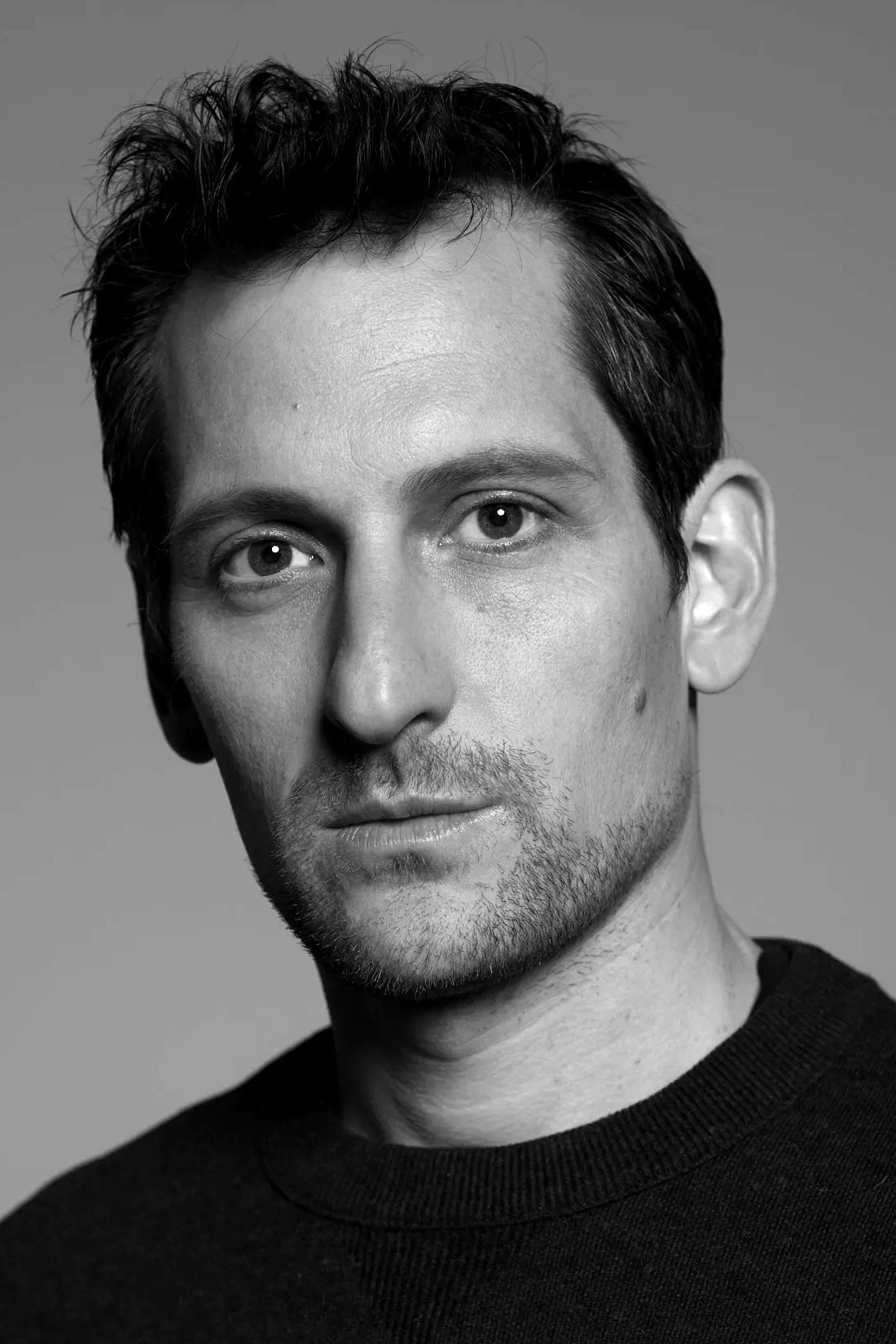 Gabriel Urzúa backdrop