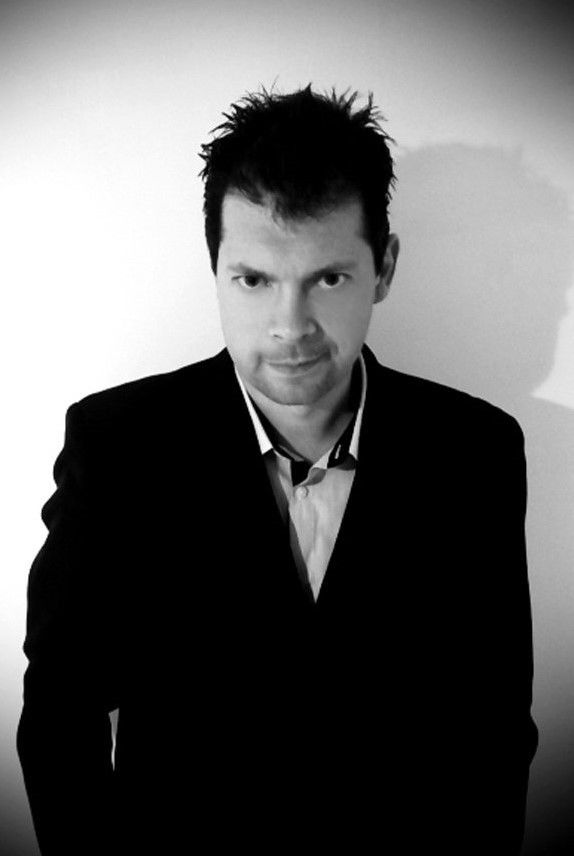 Valerio Zanoli backdrop