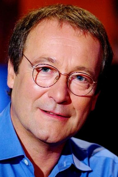 Erich Hallhuber backdrop