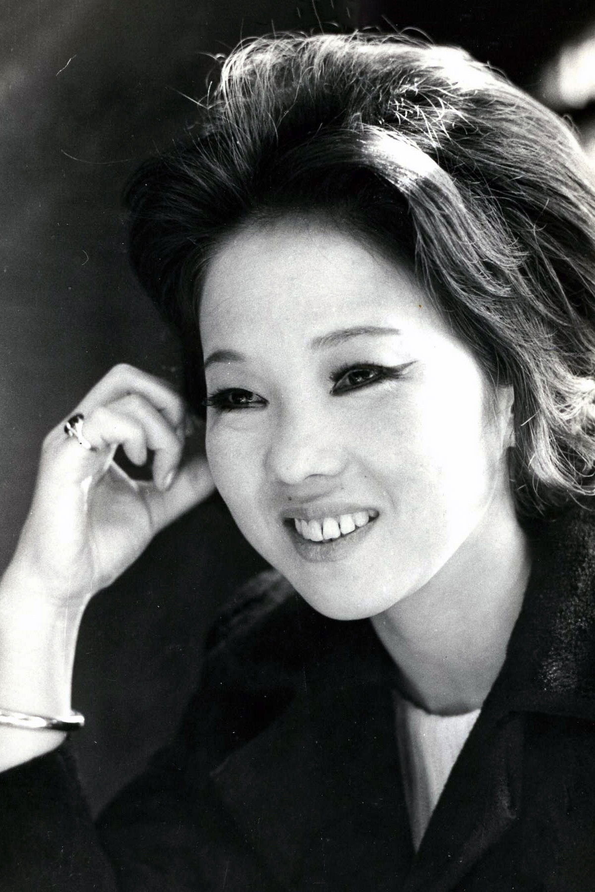 Hoki Tokuda backdrop