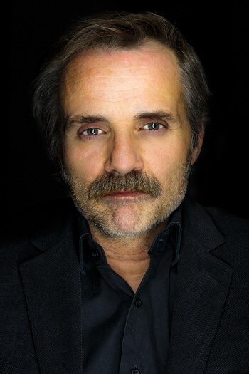 Carles Moreu backdrop