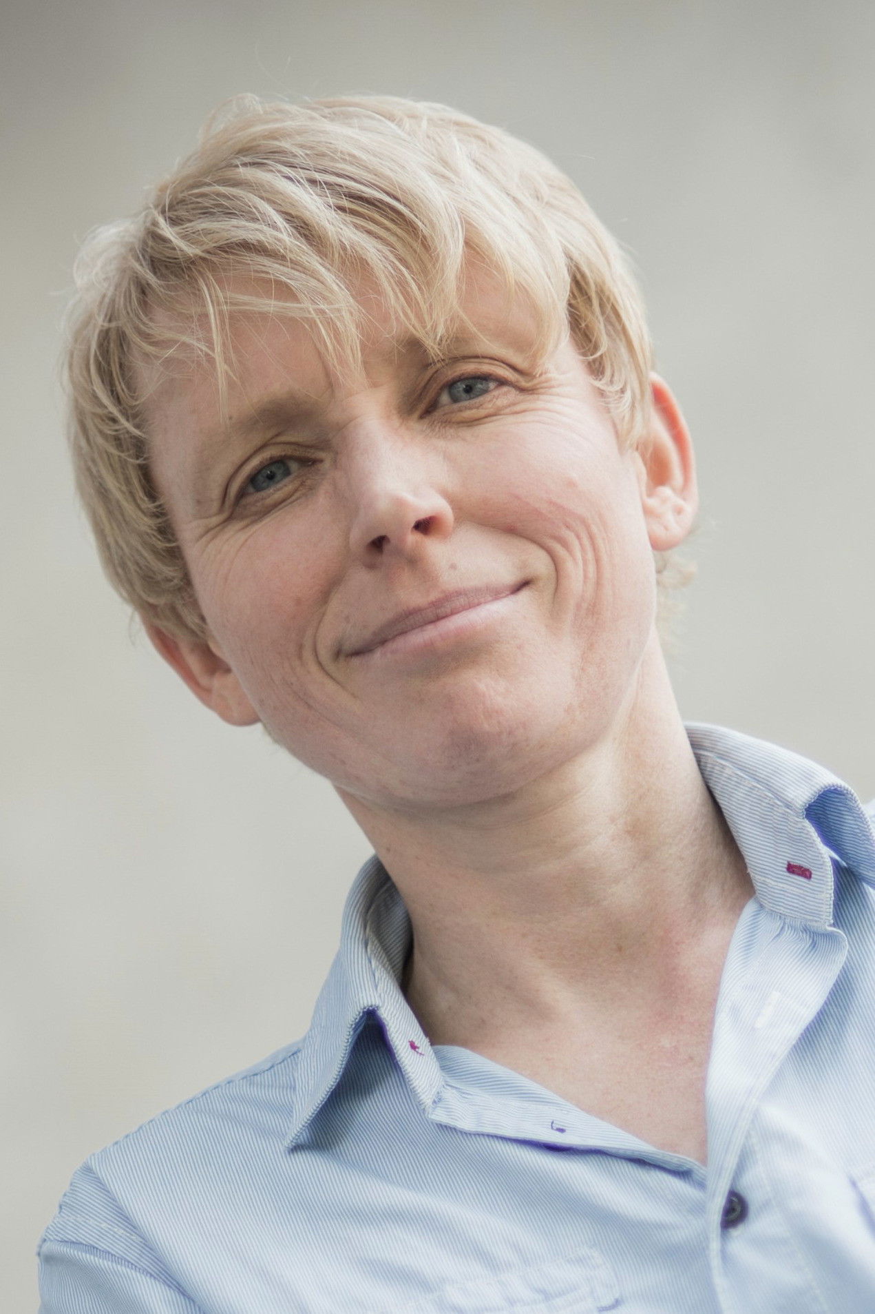 Kerstin Ahlrichs backdrop