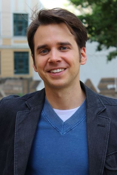 Márk Bodzsár backdrop