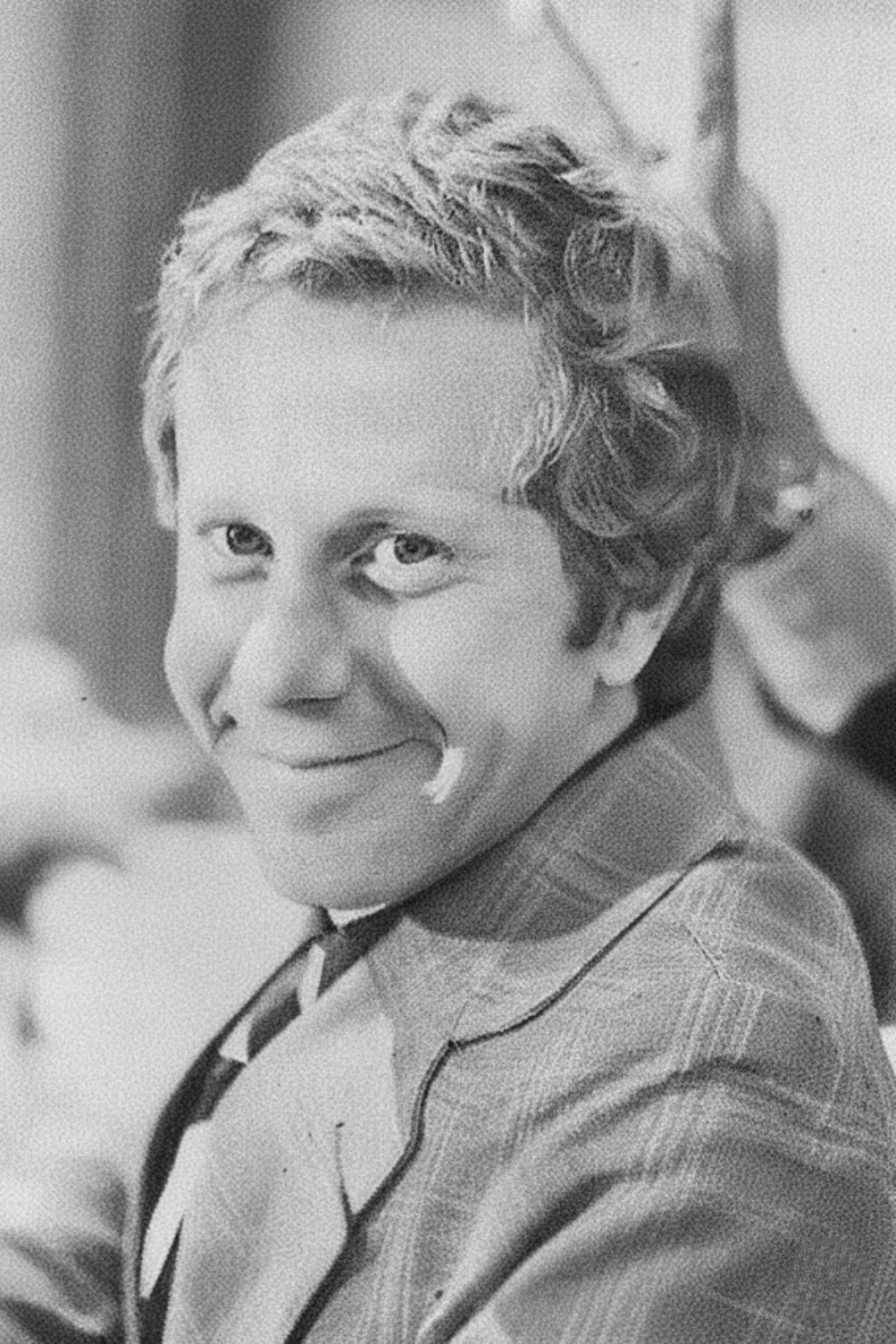 Olney Cazarré backdrop