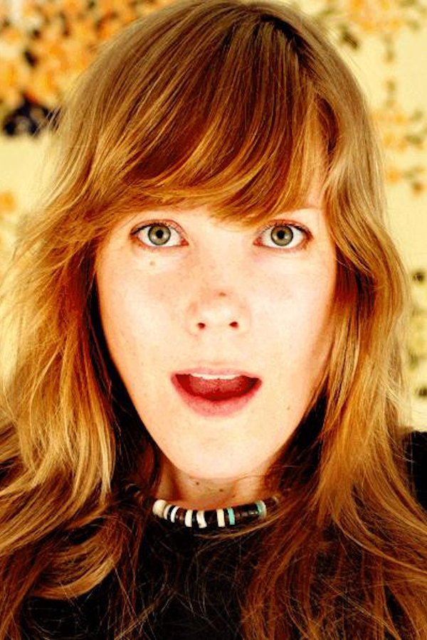 Heder Lollës backdrop