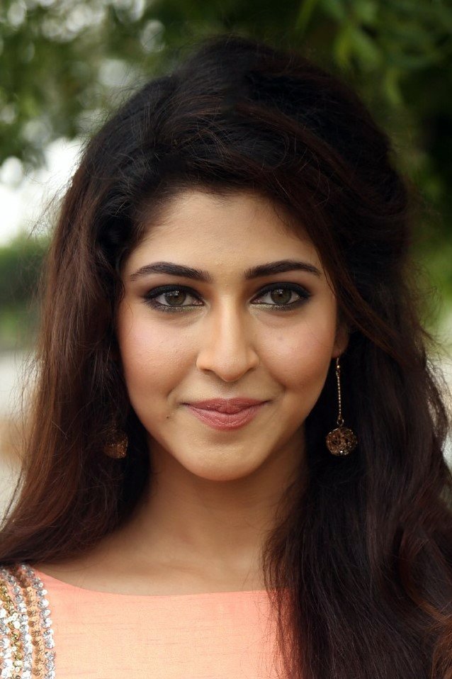 Sonarika Bhadoria backdrop