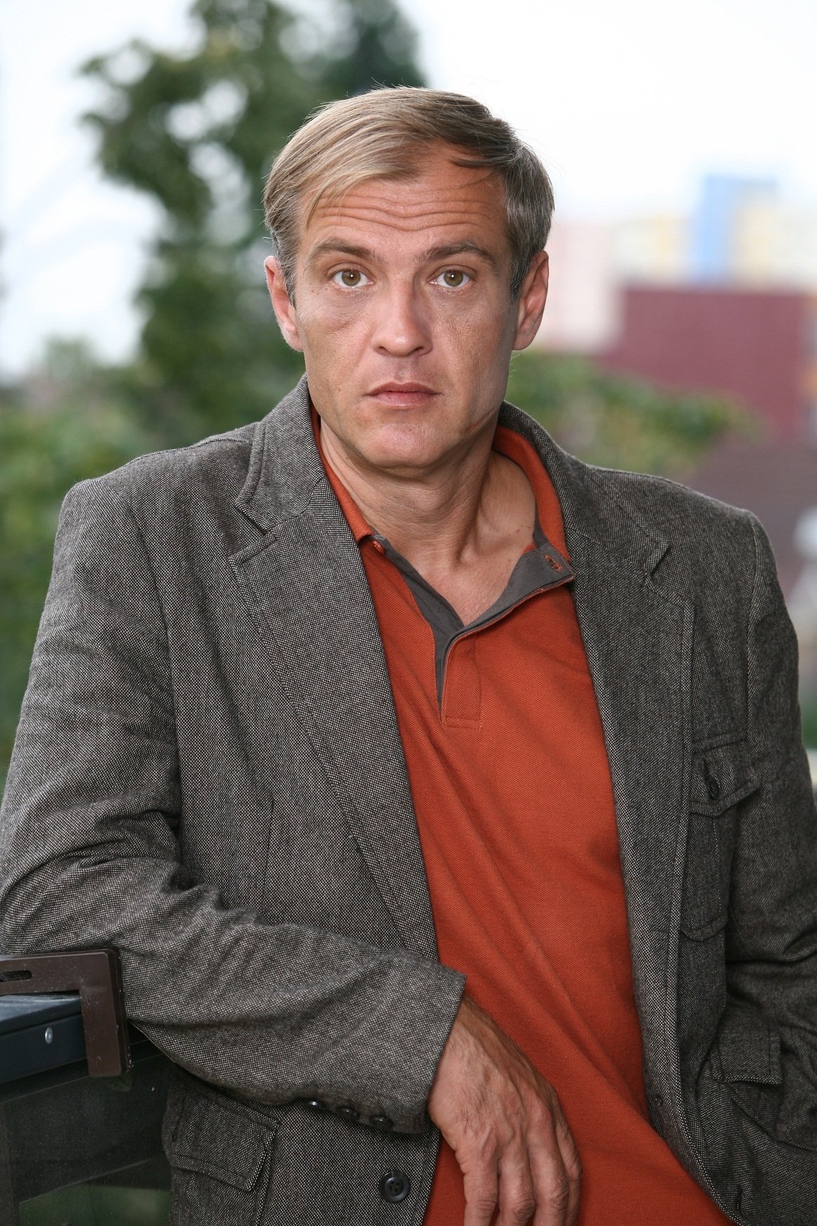 Roman Luknár backdrop