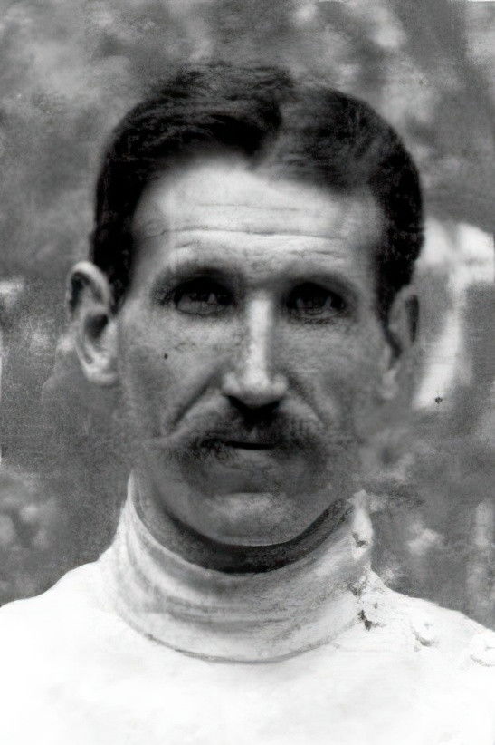 Gabriel Moreau backdrop