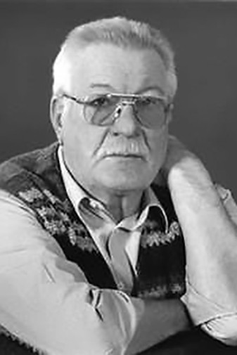 Marjan Hlastec backdrop