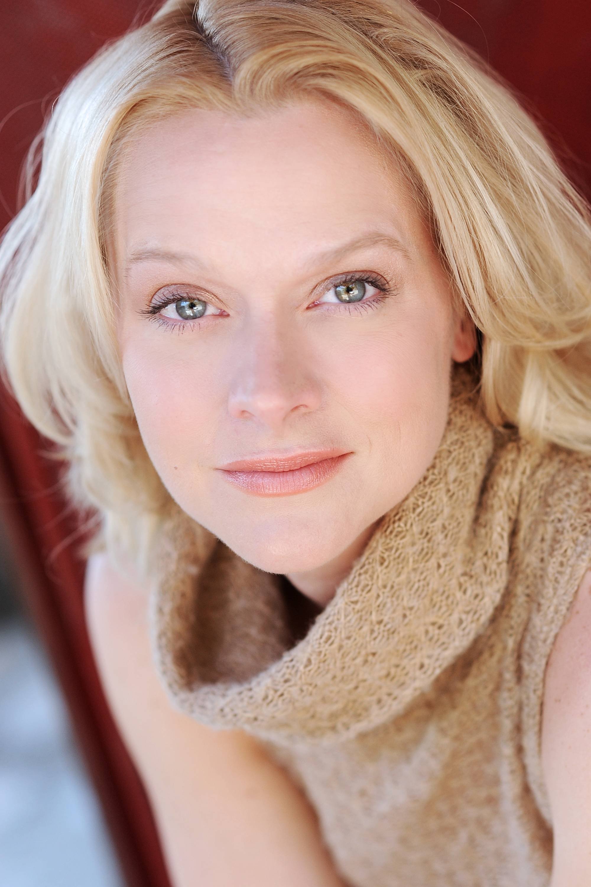 Kathryn Michelle backdrop