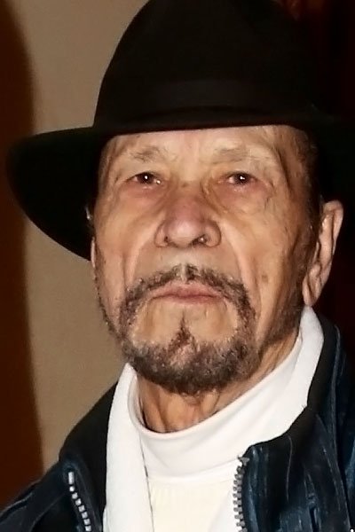 Fotis Metaxopoulos backdrop