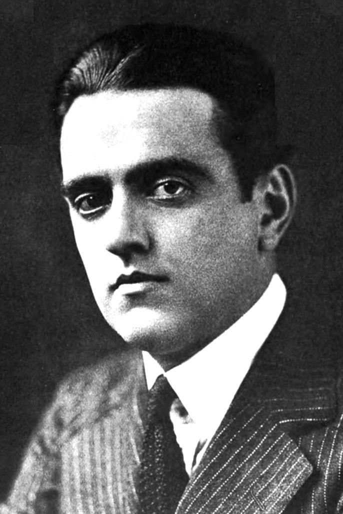 Richard Travers backdrop