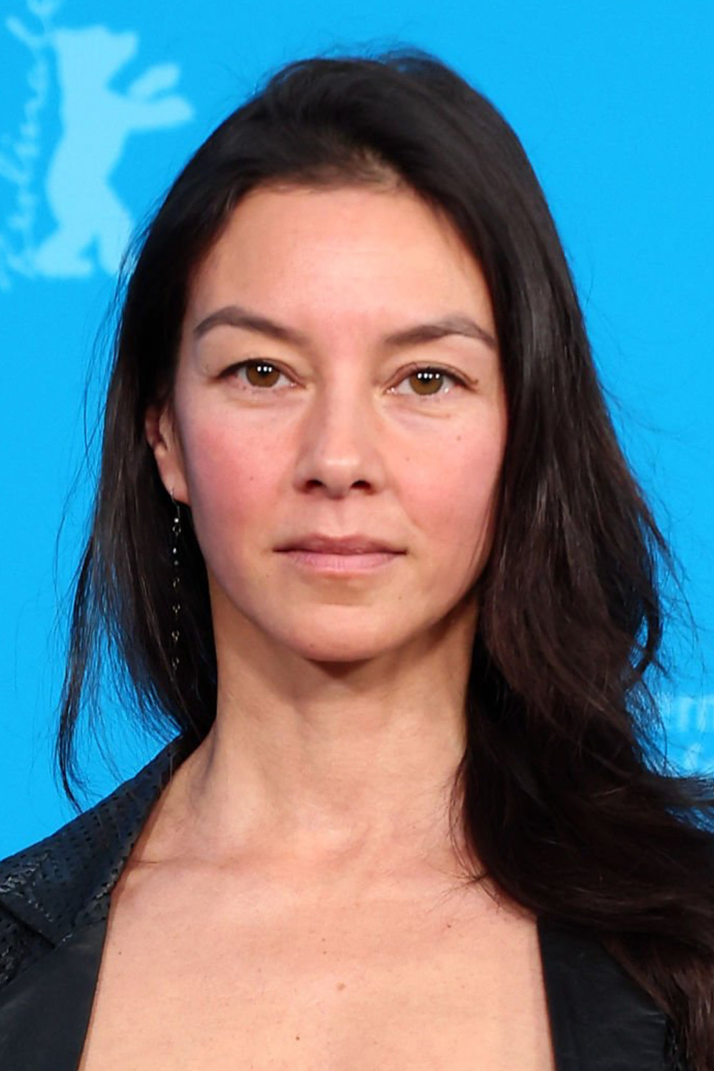 Thi-Mai Nguyen backdrop