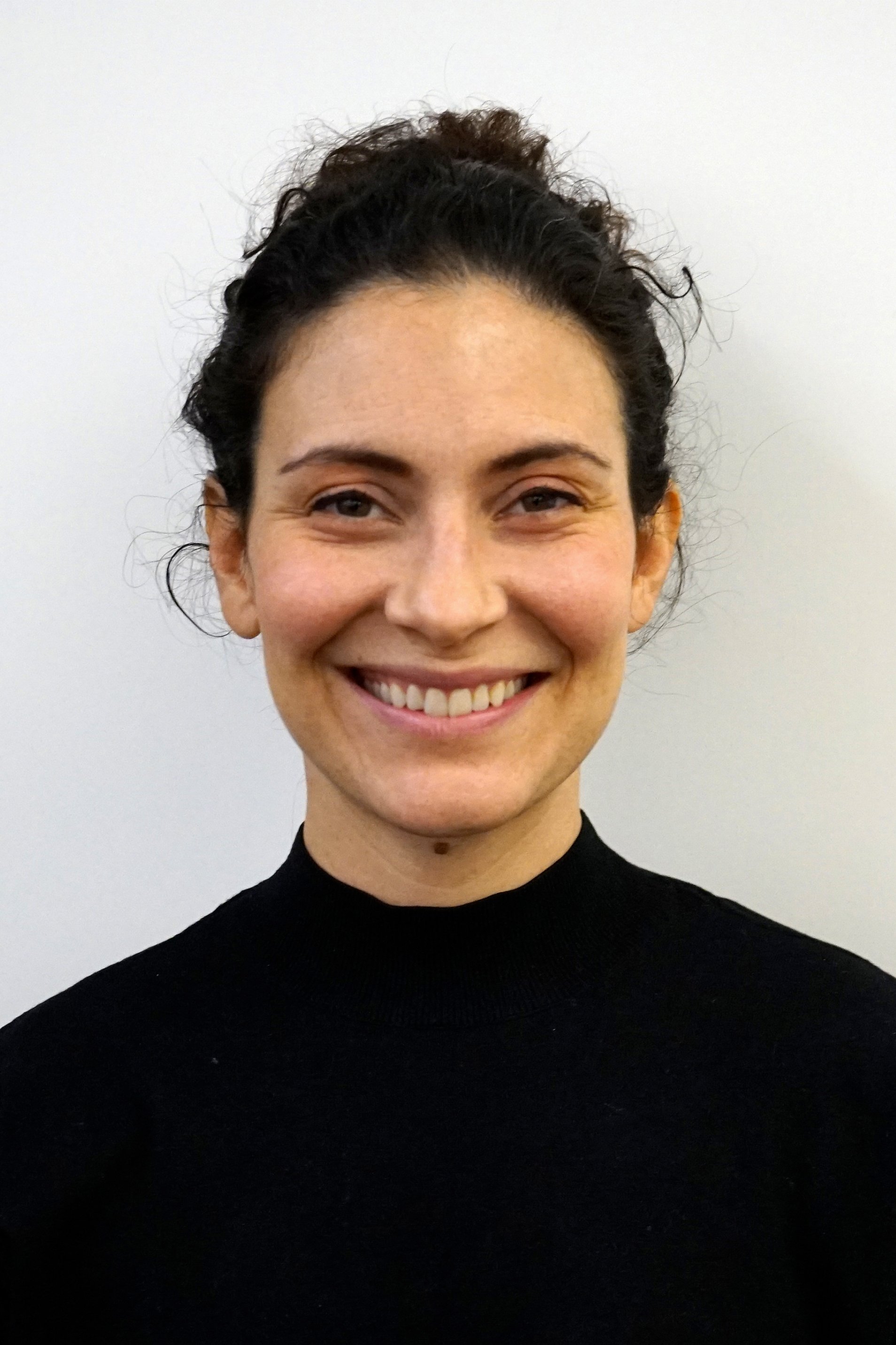 Bianca Cruzeiro backdrop