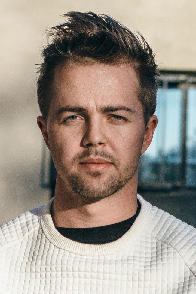 Andrew Michael Ellis backdrop