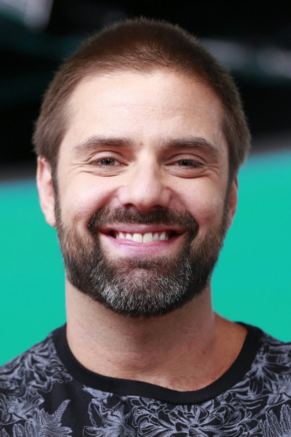 Fábio Rabin backdrop