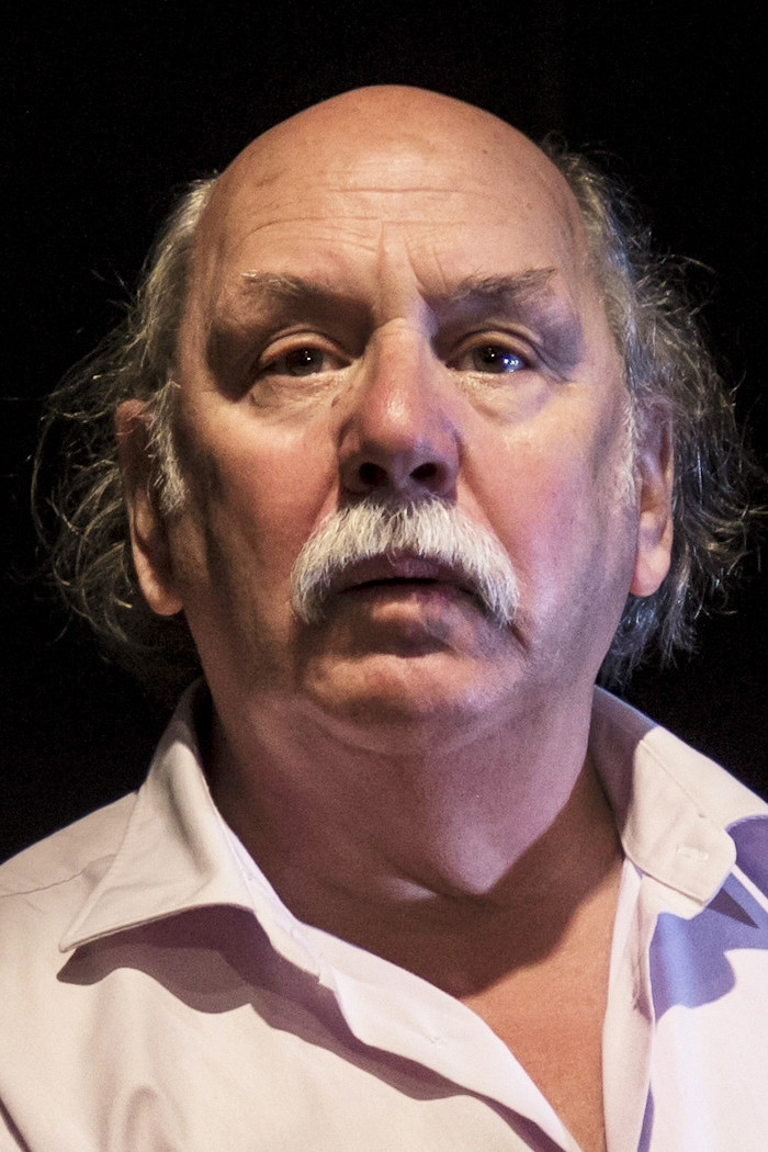 José Secall backdrop