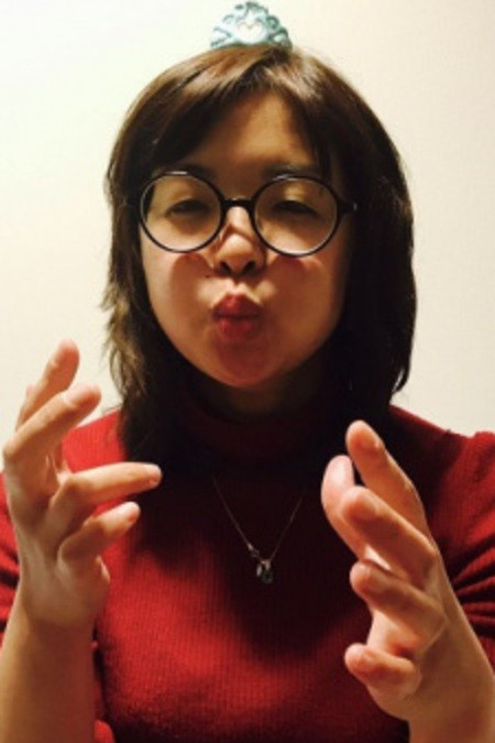 Kozue Kananiwa backdrop