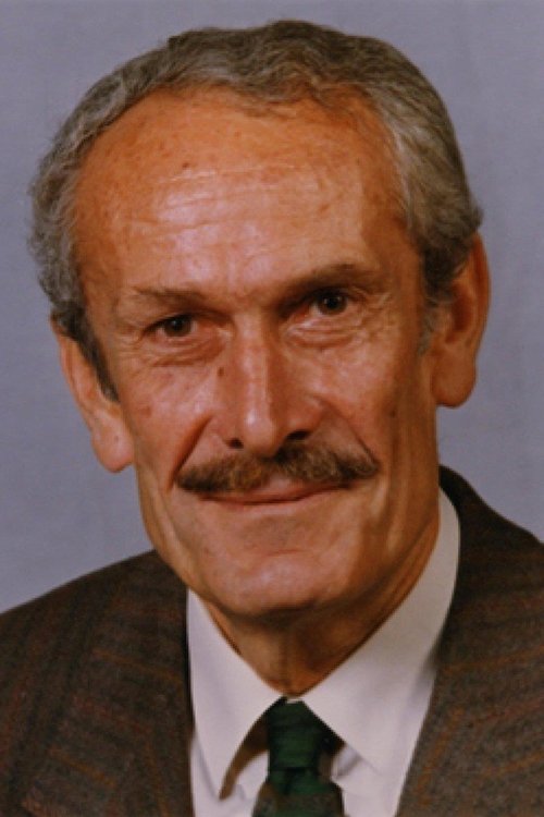 Nuri Ergün backdrop