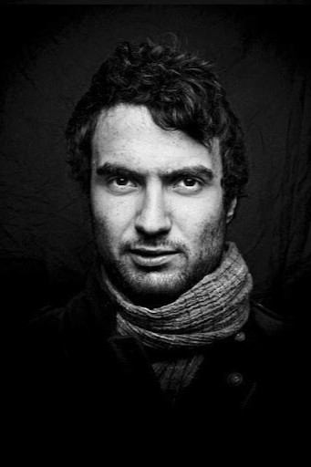 Tigran Hamasyan backdrop