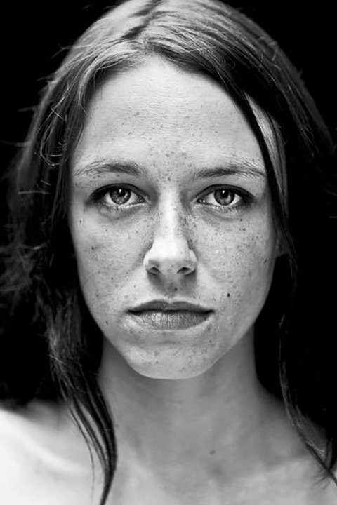 Adriana Moniz backdrop