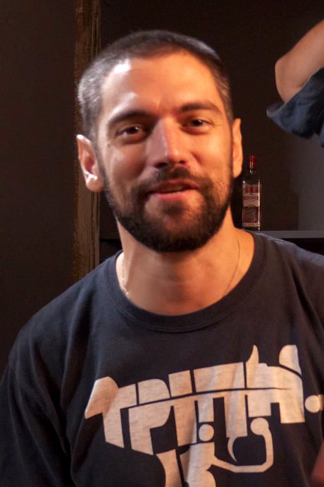 Aris Kaplanidis backdrop