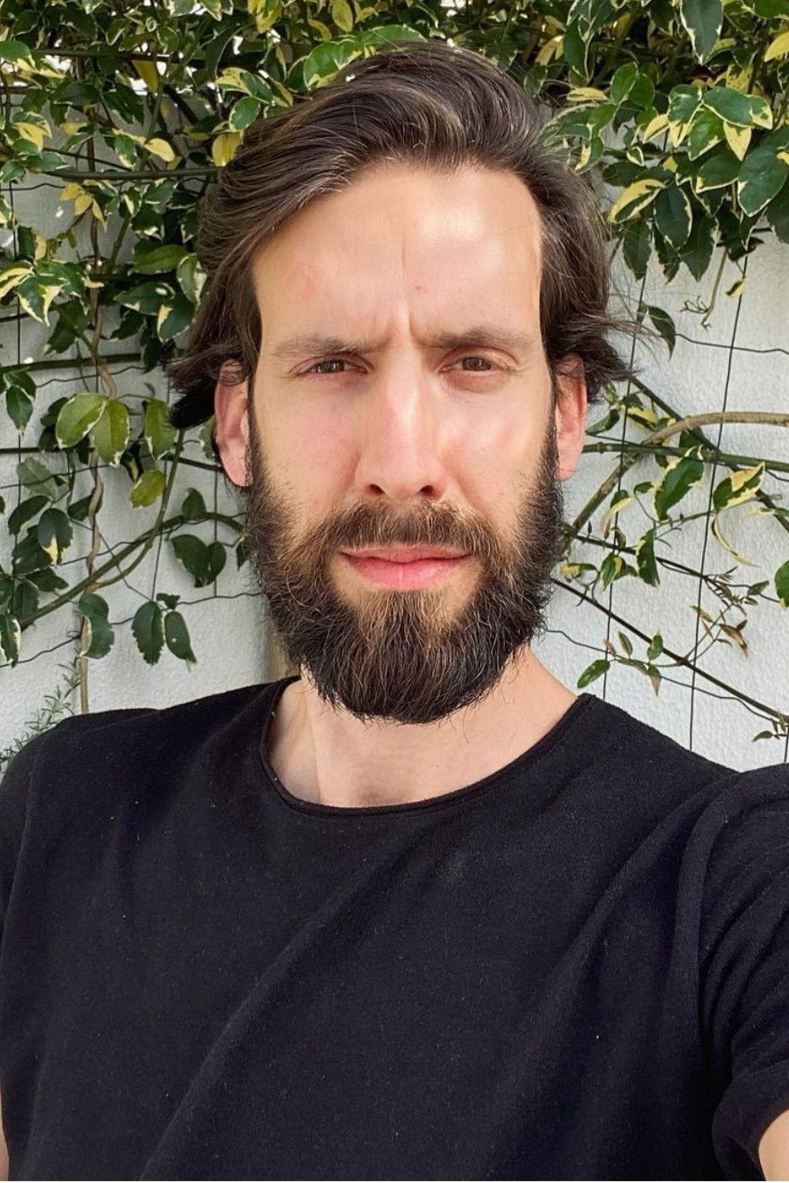 Frederico Amaral backdrop