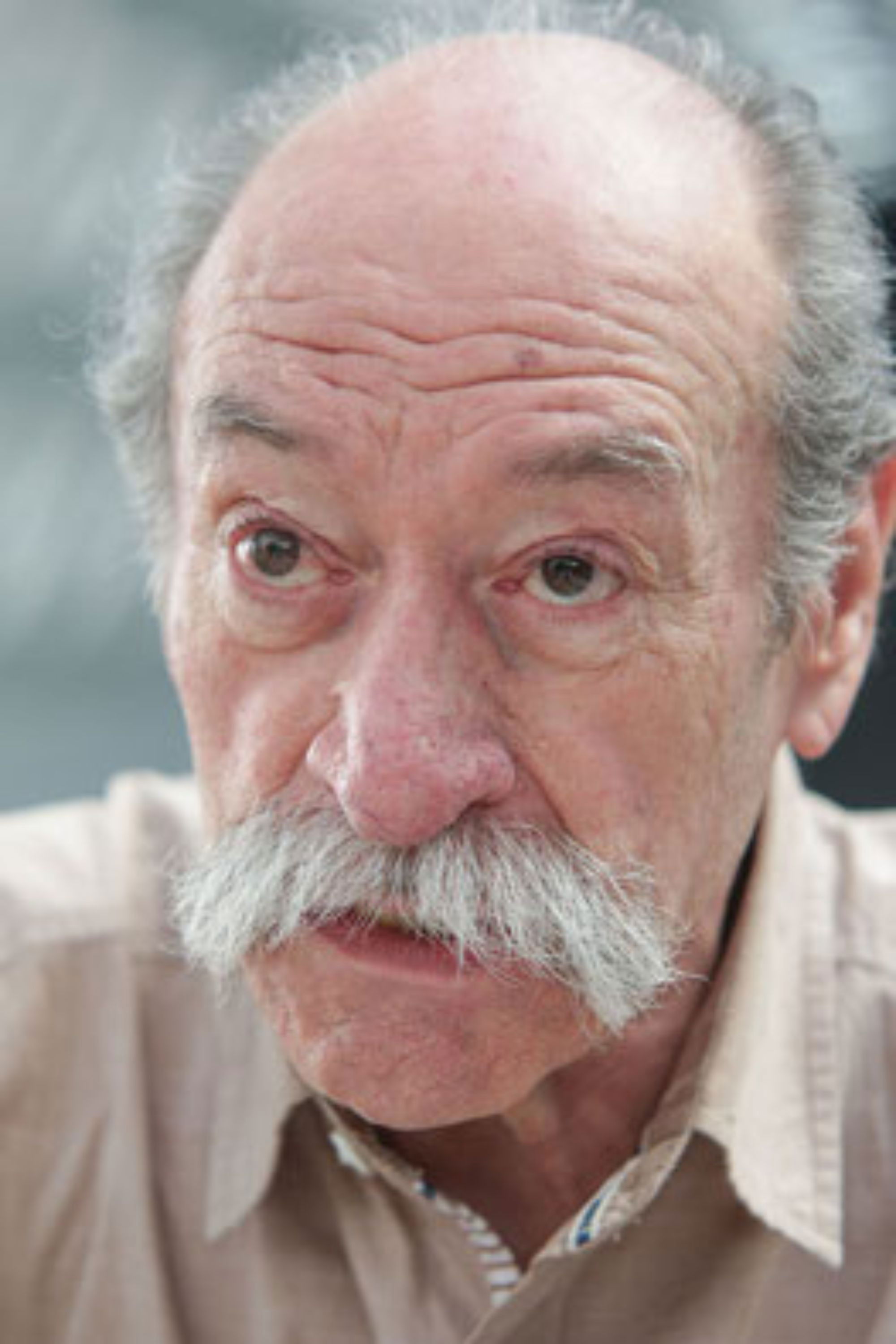 Jorge Ayala Blanco backdrop