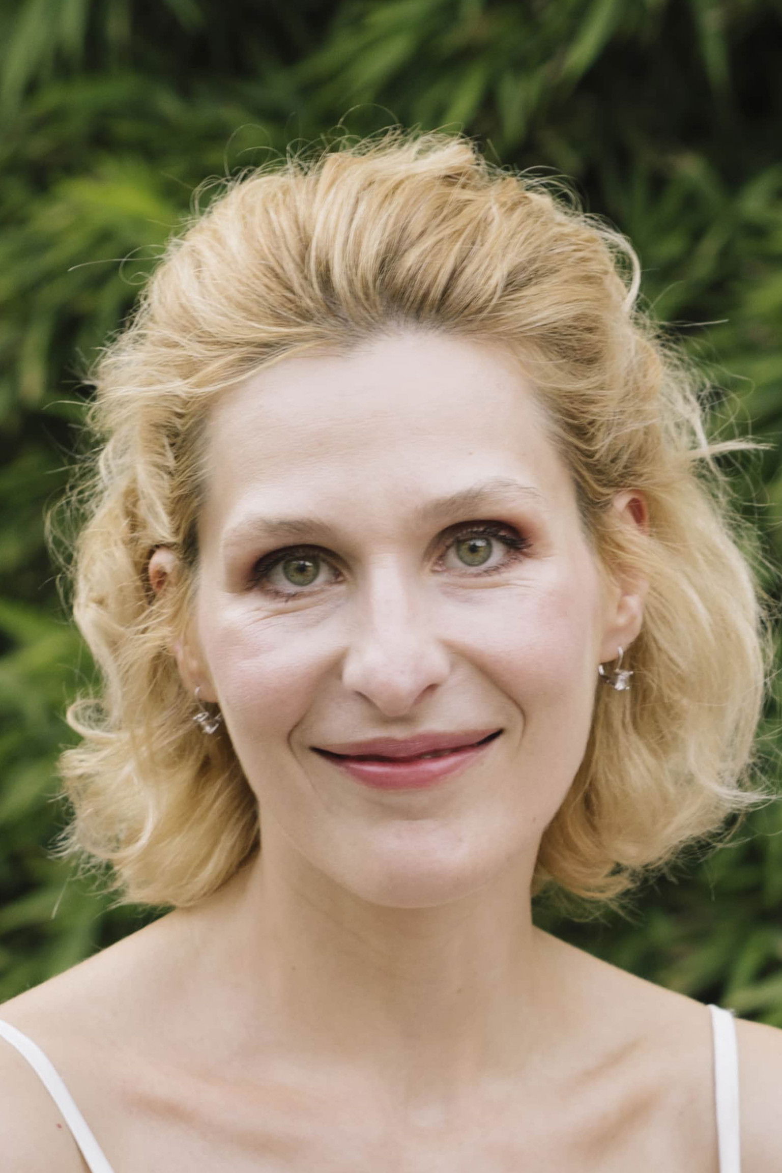 Minja Peković backdrop