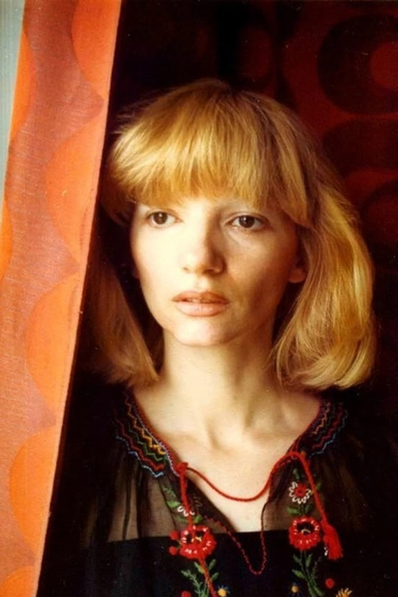 Milja Vujanović backdrop