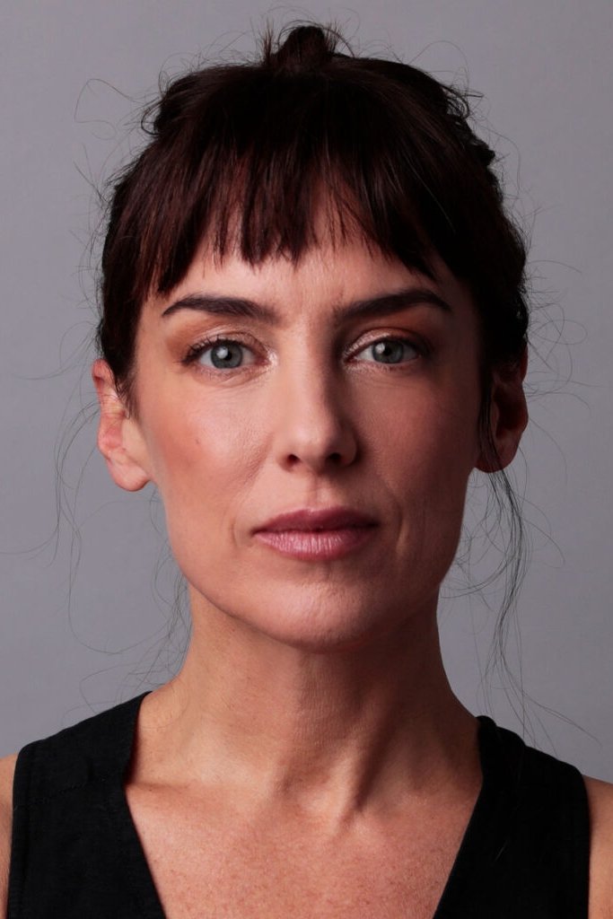 Jazmín Stuart backdrop