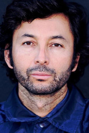 César Giraldo: Cezar Xhiraldo backdrop