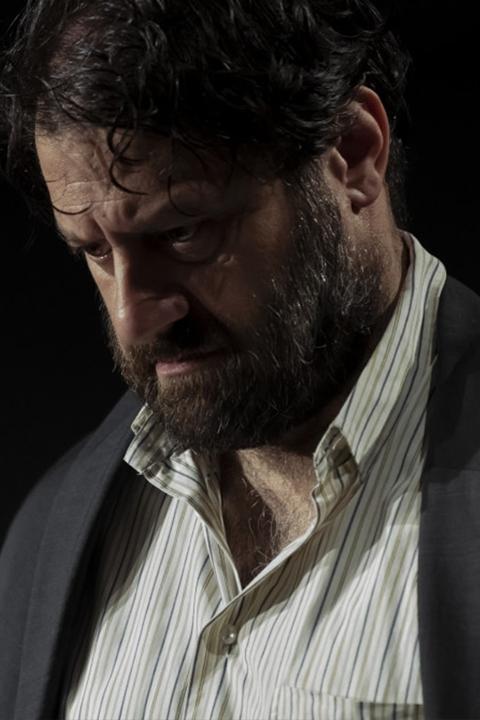 Milan Kovačević backdrop