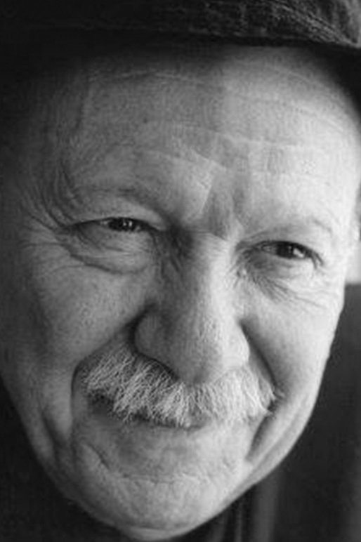 Duygu Sağıroğlu backdrop